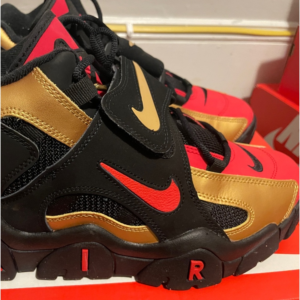 Air Barrage Mid 'Metallic Gold'